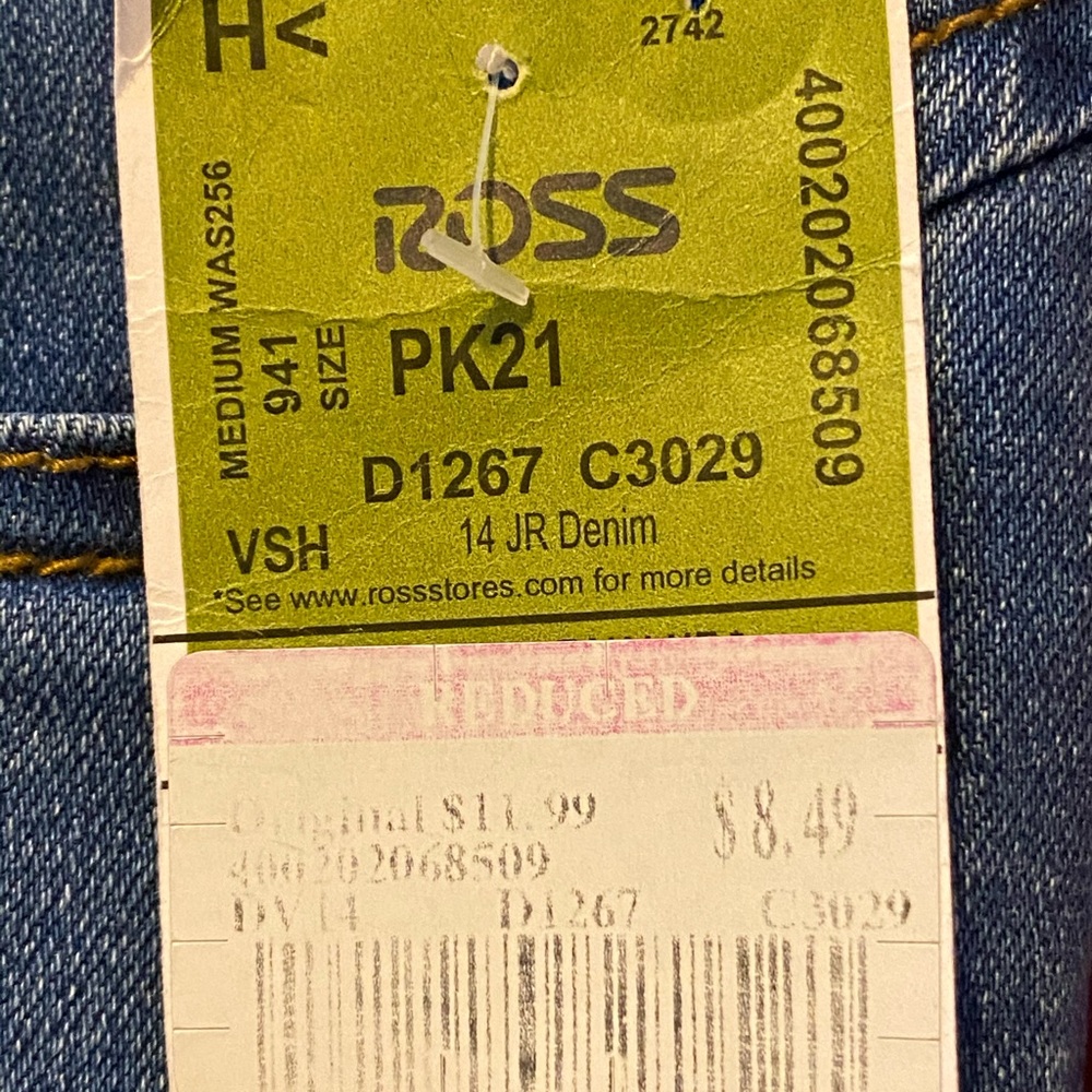 Jeans - Picture 4 of 5